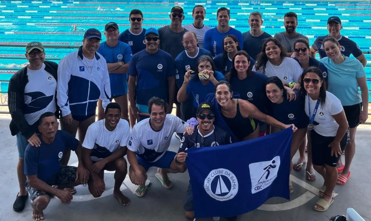 Equipe de Natação Master do Yacht Clube da Bahia brilha no Campeonato Baiano de Inverno